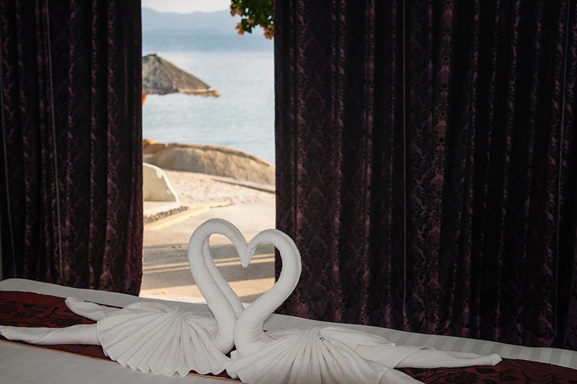 Bay Lounge & Resort เกาะพะงัน ภายนอก รูปภาพ