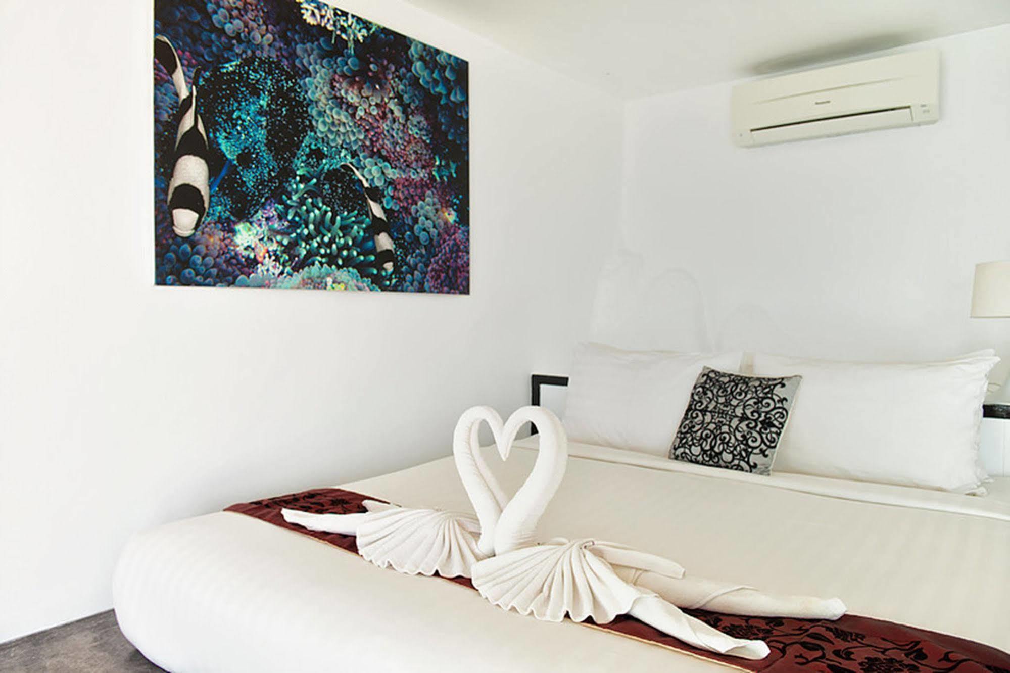 Bay Lounge & Resort เกาะพะงัน ภายนอก รูปภาพ